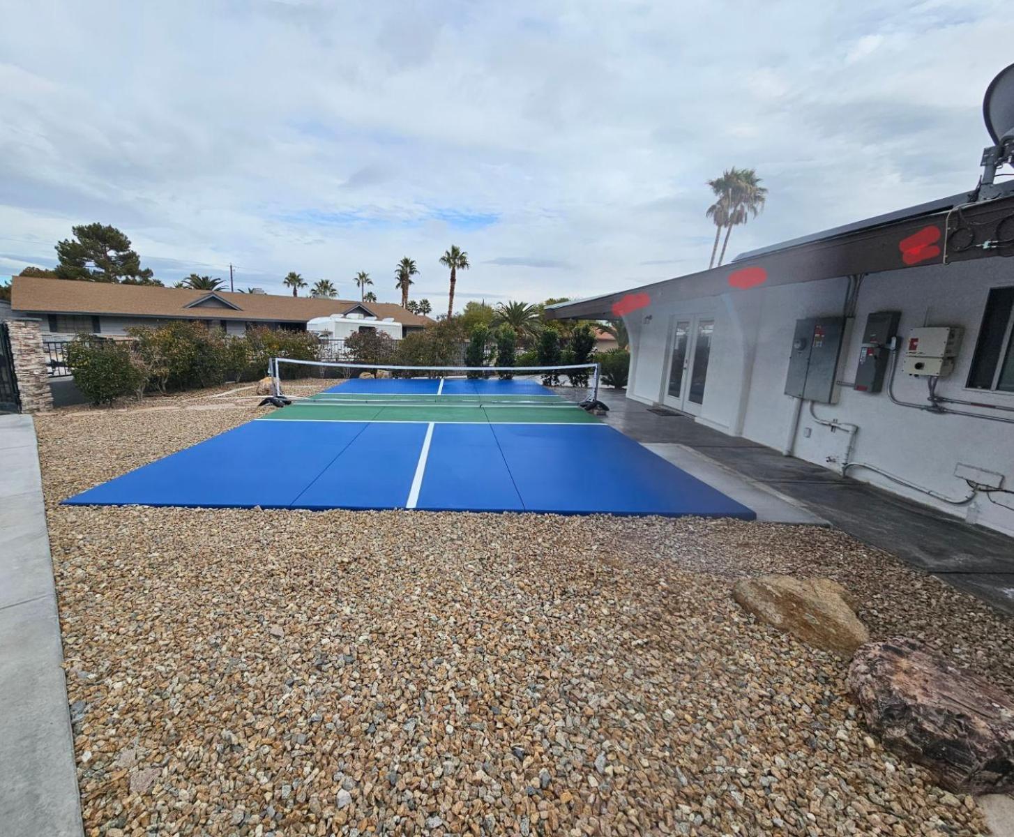 Luxury Villa Oasis: Private Pool, Waterfall Slide & Multi-Sport Paradise Las Vegas Exterior photo